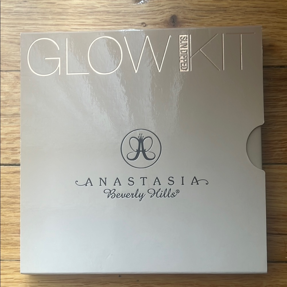 Anastasia Beverly Hills Sun Dipped Glow Kit